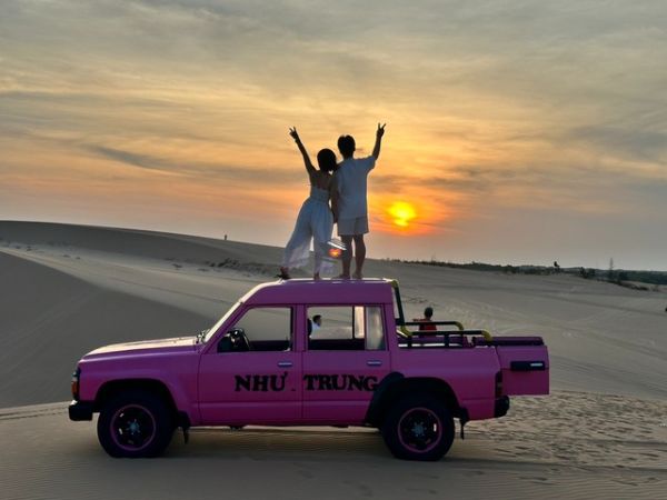 Mui Ne Sunset Jeep Tour